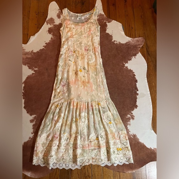 Sundance dress 
size XS
Maxi
No flaws!! - Picture 1 of 6